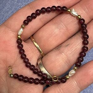 14K gold and Genuine Pearls & Garnets bracelet
